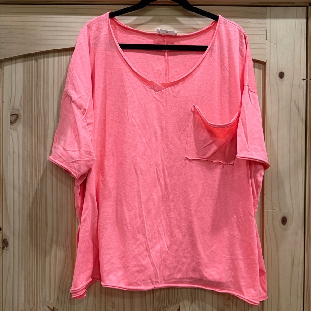 Women's Relaxed Pocket Tee